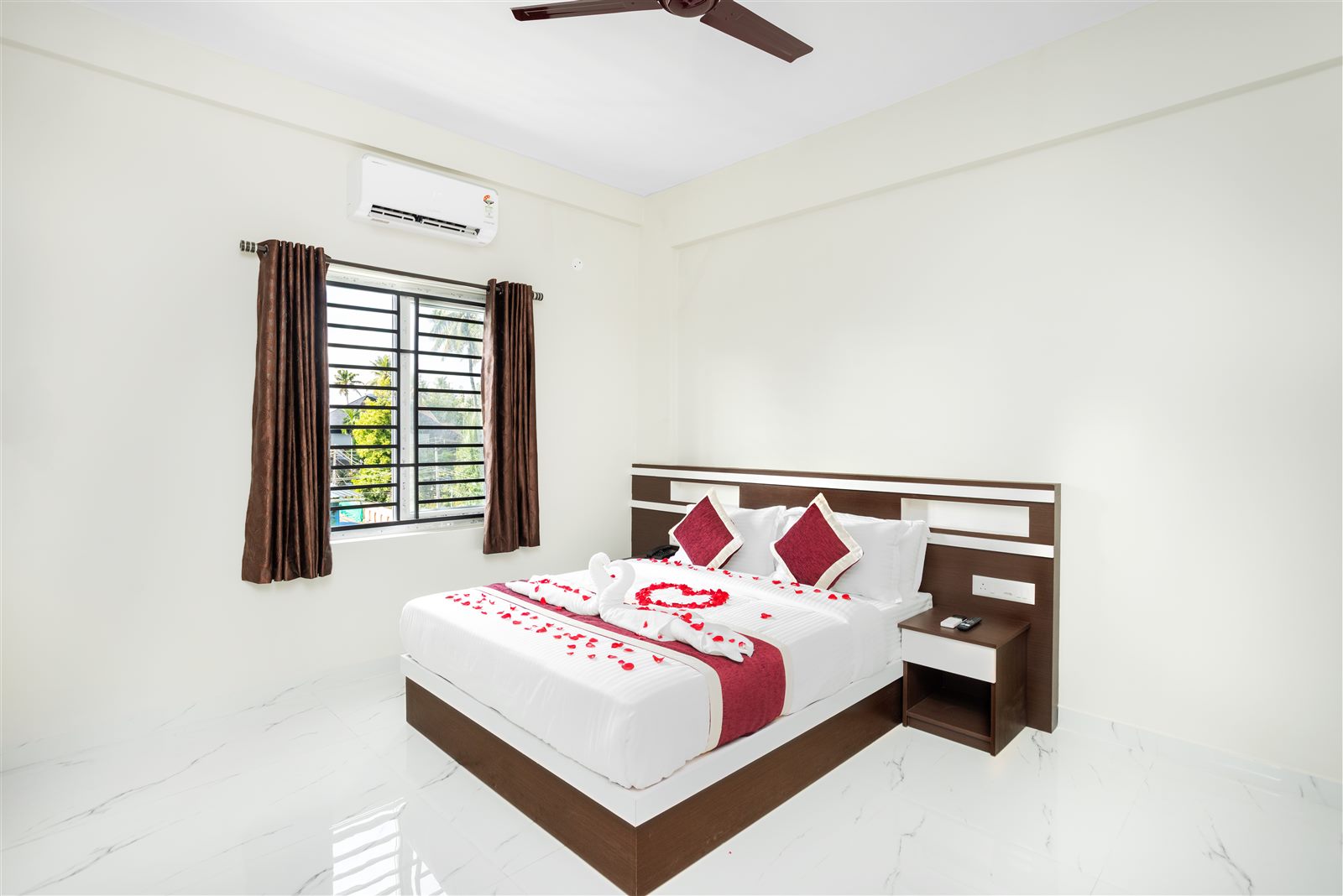 AC Deluxe room